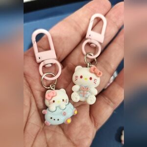 2 Pieces Cutie Hello Kitty Keychain Charms